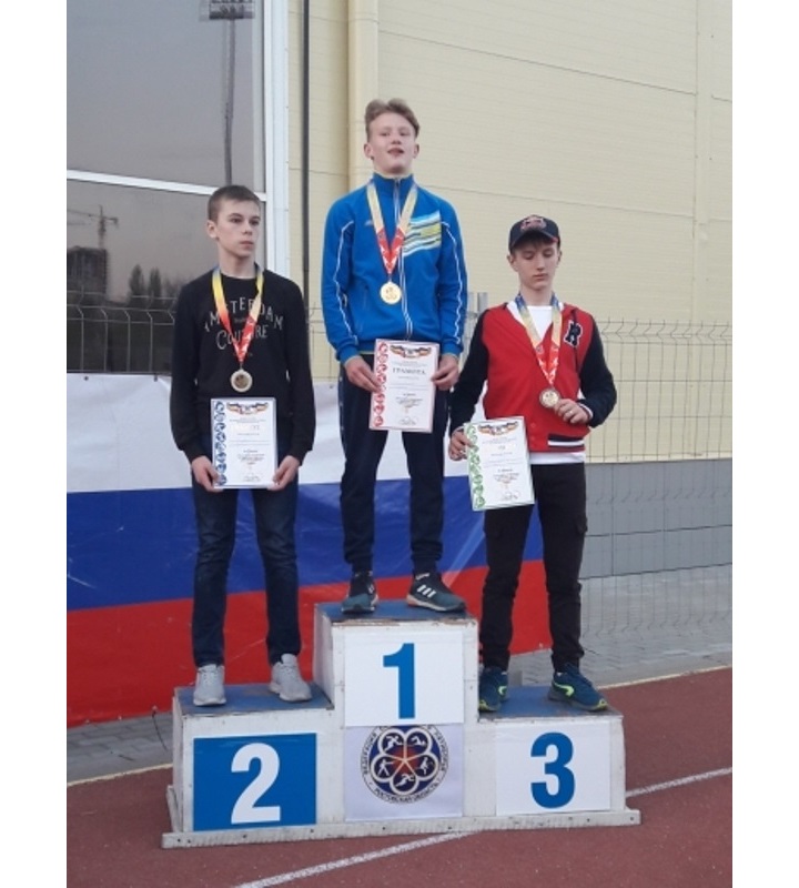 Всероссийские соревнования по двоеборью выиграли Кирилл Перегонцев и Диана Исламова