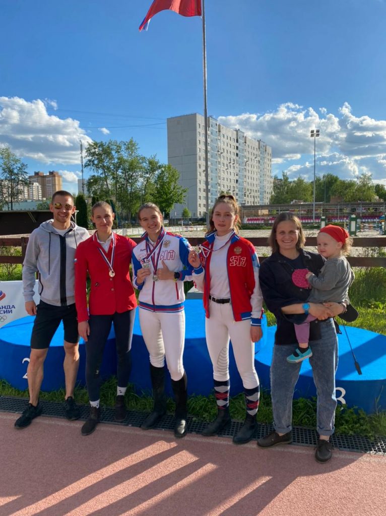 Четыре серебряные медали на Первенстве России среди юниорок